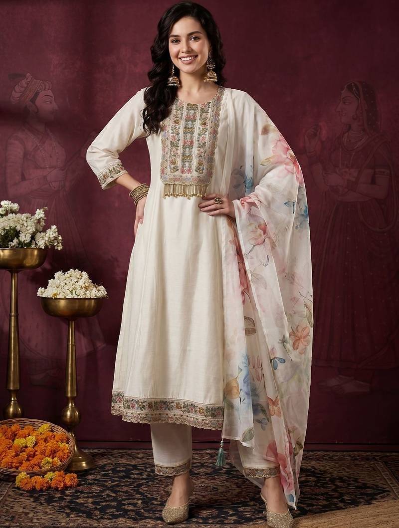 Women Floral Embroidered Regular Thread Work Kurta with Trousers & With Dupatta