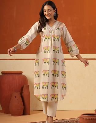 Women Ethnic Motifs Printed Regular Thread Work Pure Cotton Kurta with Trousers 6