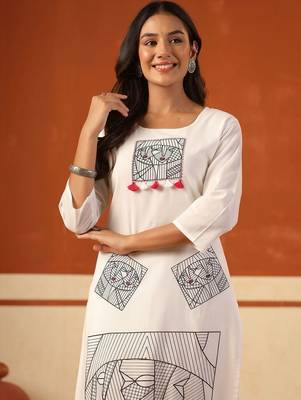 Women Printed Regular Pure Cotton Kurta with Trousers 2