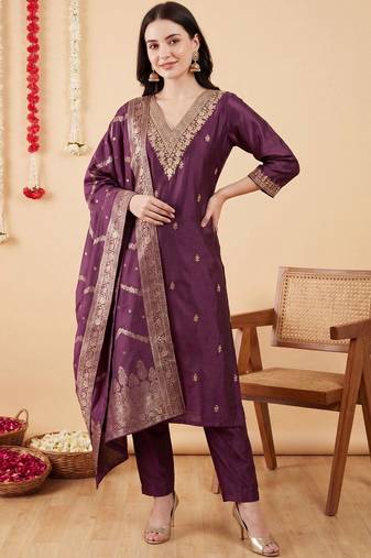 Women Regular Kurta with Trousers & With Dupatta