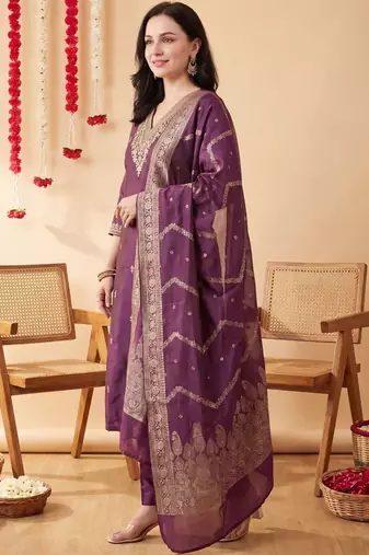 Women Regular Kurta with Trousers & With Dupatta