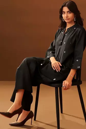 Women Ethnic Motifs Embroidered Regular Thread Work Kurta with Palazzos