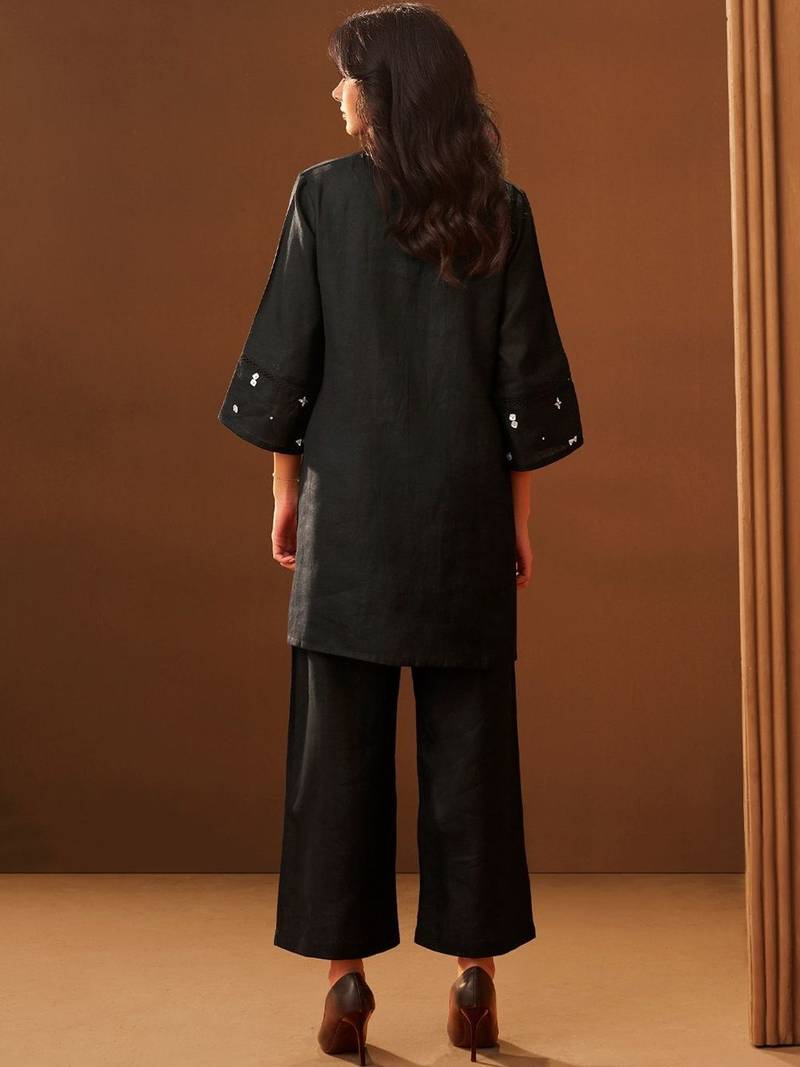 Women Ethnic Motifs Embroidered Regular Thread Work Kurta with Palazzos
