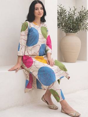 Women Printed Regular Pure Cotton Kurta with Trousers 1