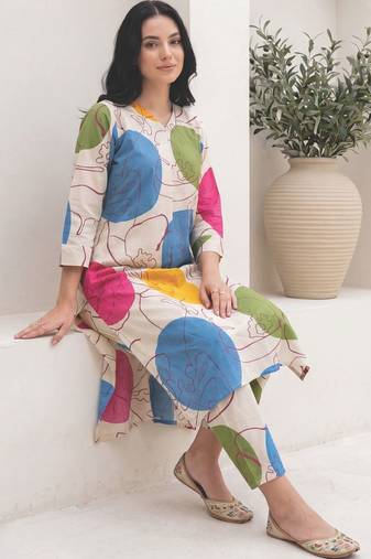 Women Printed Regular Pure Cotton Kurta with Trousers