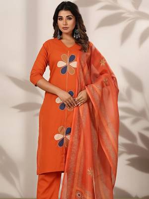 Women Ethnic Motifs Printed Regular Pure Cotton Kurta with Trousers & With Dupatta 2