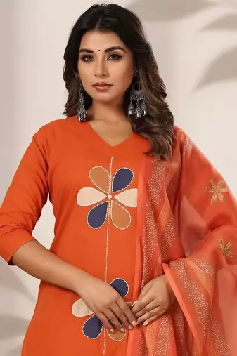 Women Ethnic Motifs Printed Regular Pure Cotton Kurta with Trousers & With Dupatta