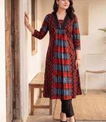 Women Ethnic Motifs Printed Pleated Thread Work Cotton Kurta with Trousers