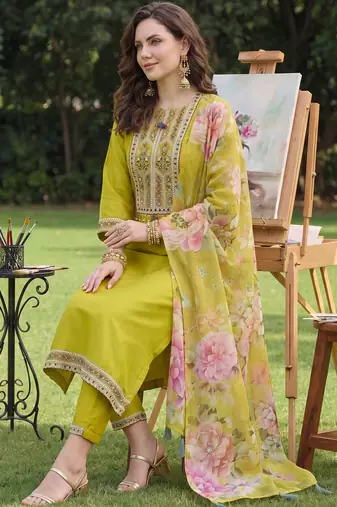 Women Ethnic Motifs Embroidered Regular Thread Work Kurta with Trousers & With Dupatta