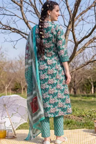 Women Floral Printed Regular Pure Cotton Kurta with Trousers & With Dupatta