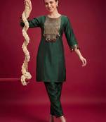 Women Ethnic Motifs Embroidered Regular Thread Work Liva Kurta with Trousers