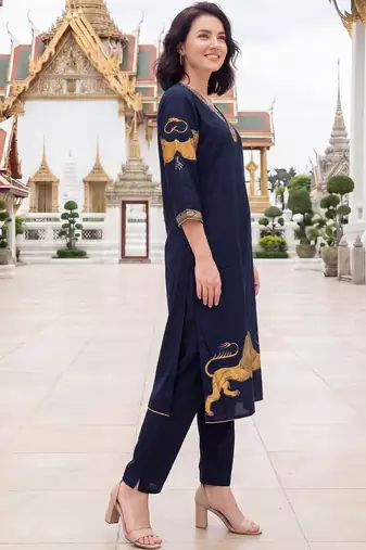 Women Ethnic Motifs Printed Regular Thread Work Kurta with Trousers