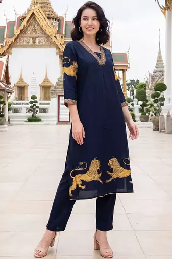 Women Ethnic Motifs Printed Regular Thread Work Kurta with Trousers
