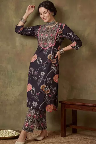 Women Floral Printed Regular Thread Work Pure Cotton Kurta with Trousers