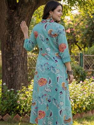 Women Floral Printed Regular Thread Work Pure Cotton Kurta with Trousers & With Dupatta 5