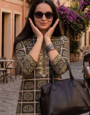 Women Ethnic Motifs Printed Regular Thread Work Pure Cotton Kurta with Trousers 3