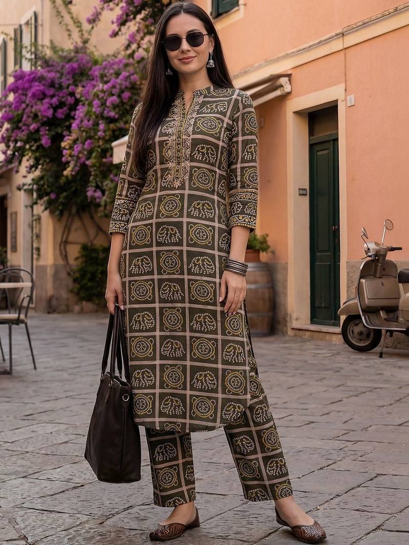 Women Ethnic Motifs Printed Regular Thread Work Pure Cotton Kurta with Trousers