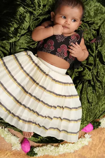 Striped kasavu lines top and skirt