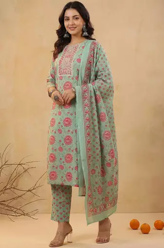 Women Floral Printed Regular Thread Work Kurta with Trousers & With Dupatta