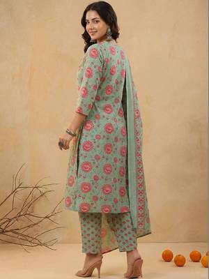 Women Floral Printed Regular Thread Work Kurta with Trousers & With Dupatta 4