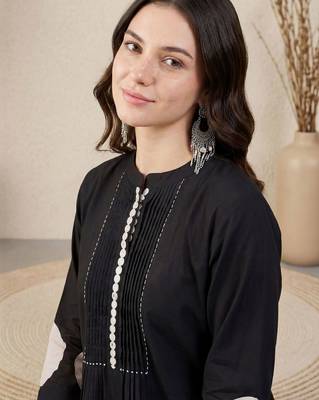 Women Dyed Tiered Thread Work Pure Cotton Kurta with Trousers 2