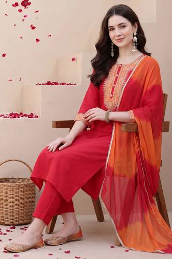 Women Ethnic Motifs Embroidered Thread Work Kurta with Trousers & With Dupatta