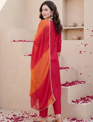 Women Ethnic Motifs Embroidered Thread Work Kurta with Trousers & With Dupatta 5