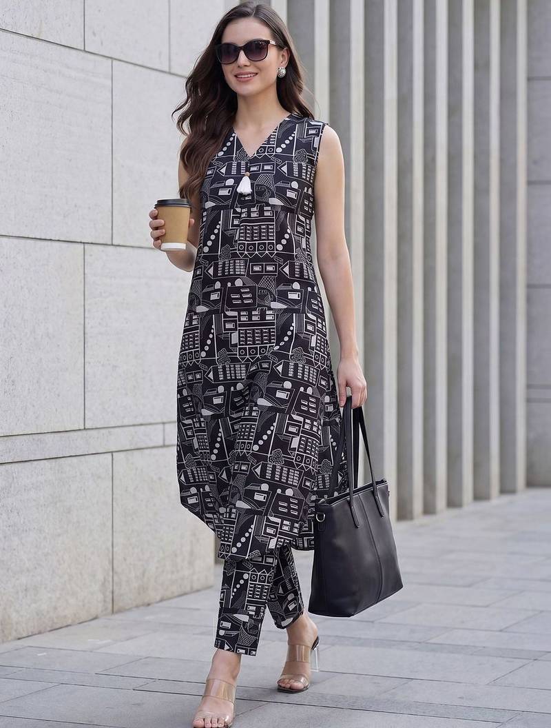 Women Printed Regular Pure Cotton Kurta with Trousers
