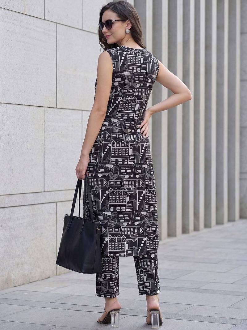 Women Printed Regular Pure Cotton Kurta with Trousers