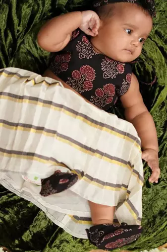 Striped kasavu lines top and skirt