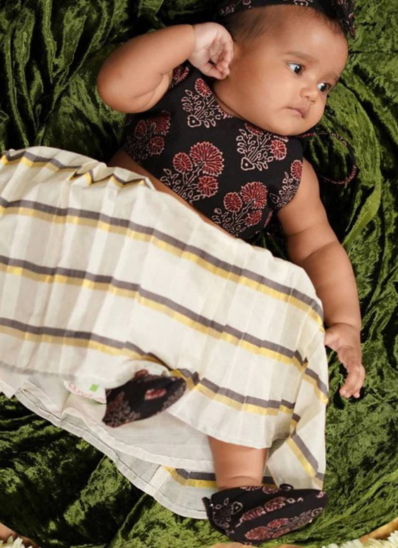 Striped kasavu lines top and skirt