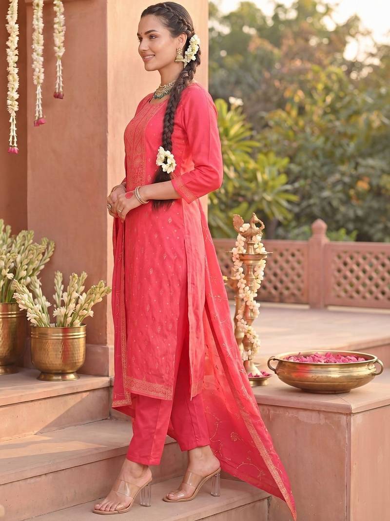Women Ethnic Motifs Printed Regular Kurta with Trousers & With Dupatta
