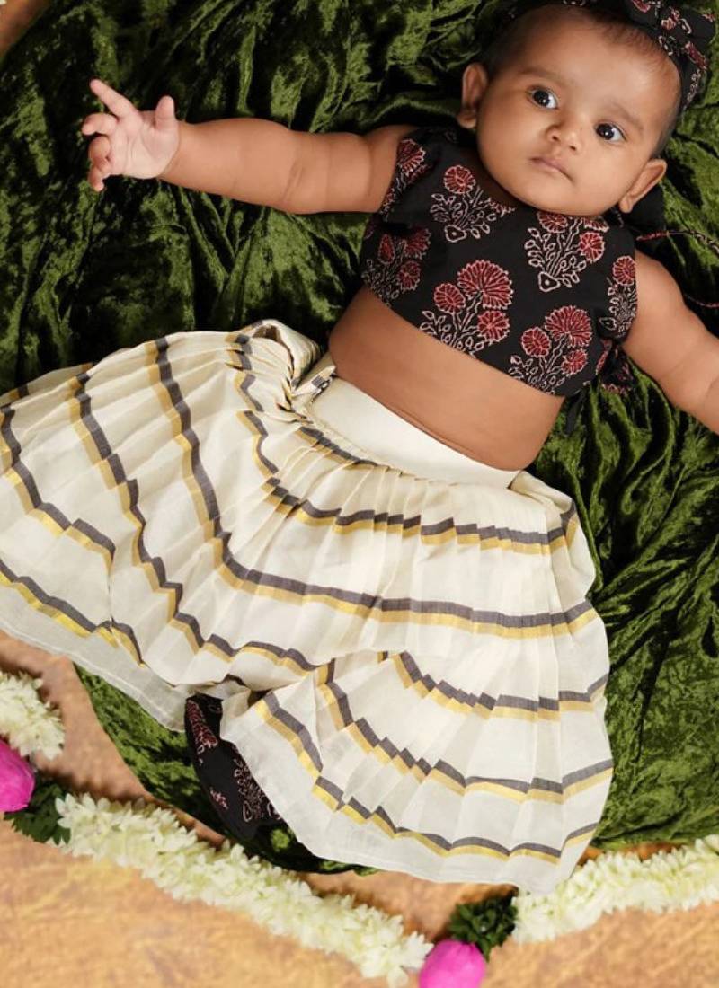 Striped kasavu lines top and skirt