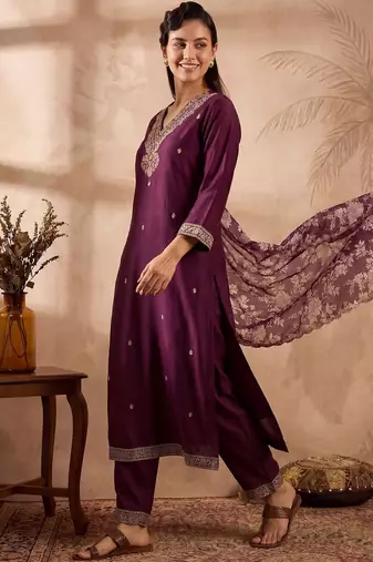 Women Ethnic Motifs Embroidered Regular Thread Work Kurta with Trousers & With Dupatta