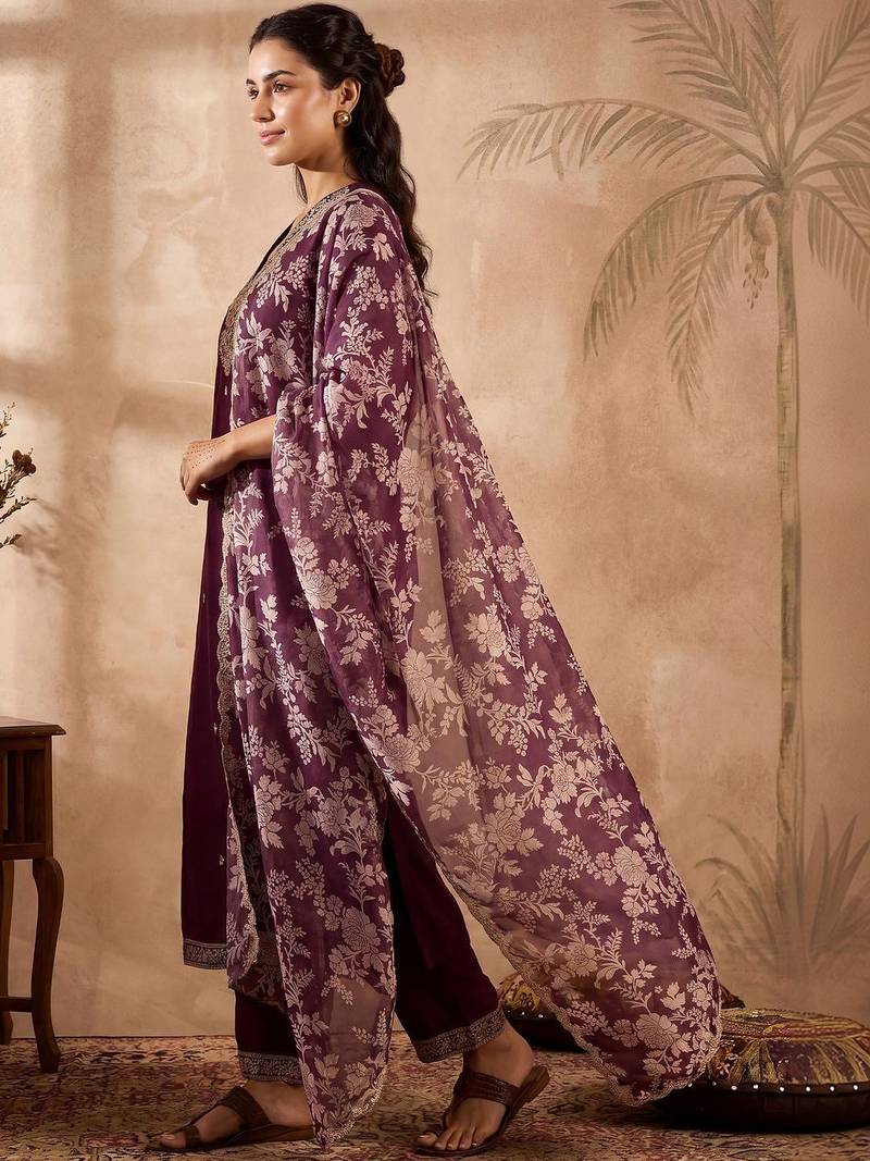 Women Ethnic Motifs Embroidered Regular Thread Work Kurta with Trousers & With Dupatta