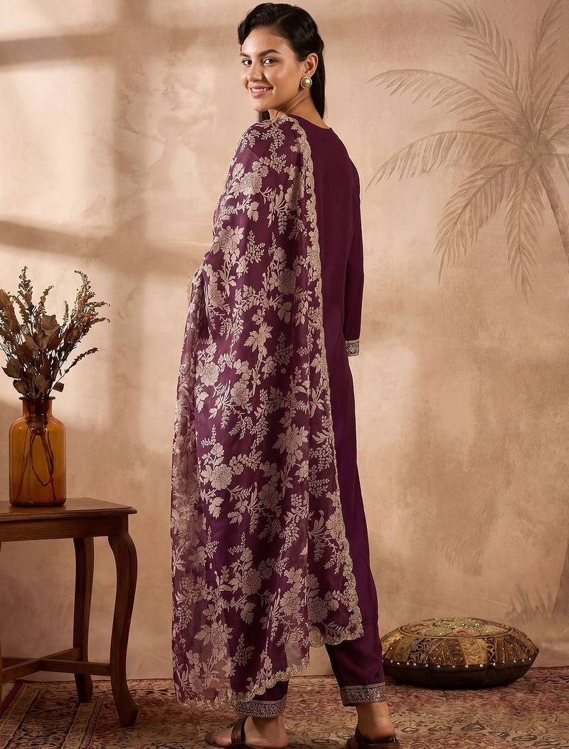 Women Ethnic Motifs Embroidered Regular Thread Work Kurta with Trousers & With Dupatta