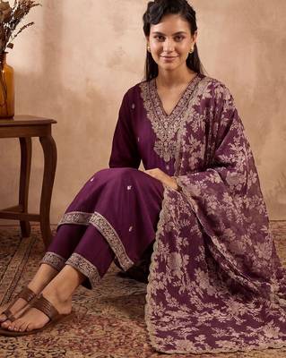 Women Ethnic Motifs Embroidered Regular Thread Work Kurta with Trousers & With Dupatta 5