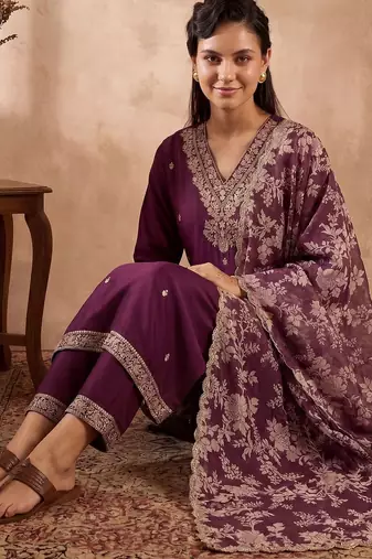 Women Ethnic Motifs Embroidered Regular Thread Work Kurta with Trousers & With Dupatta