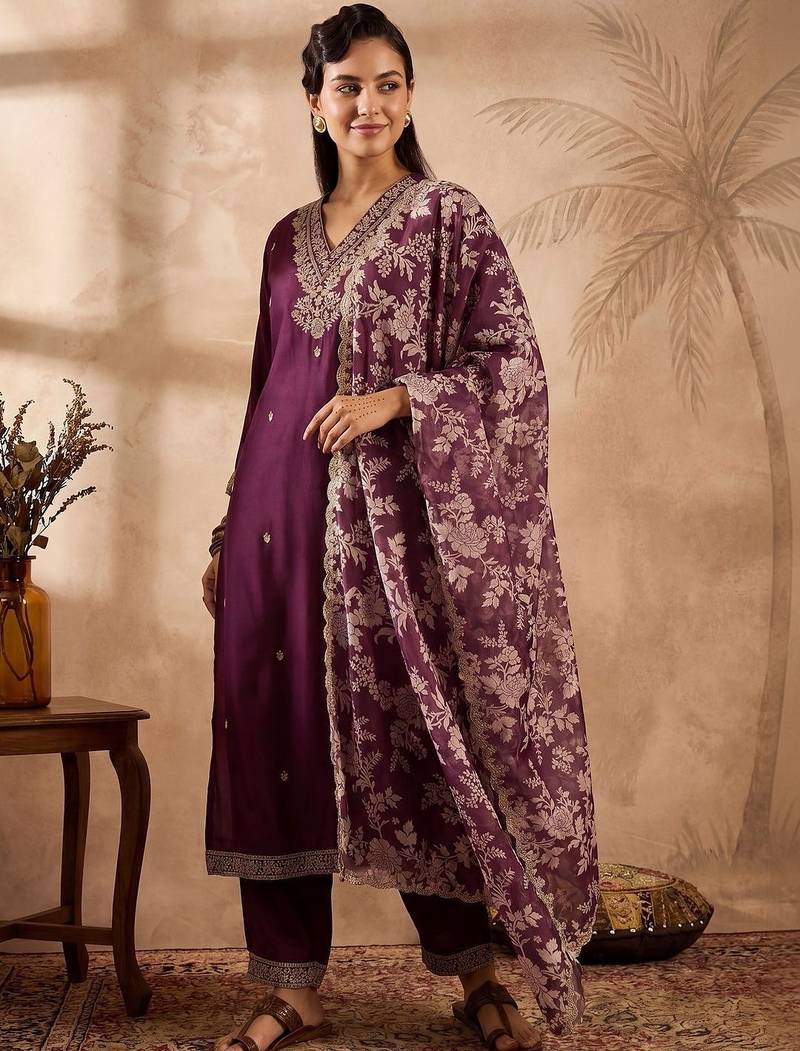 Women Ethnic Motifs Embroidered Regular Thread Work Kurta with Trousers & With Dupatta