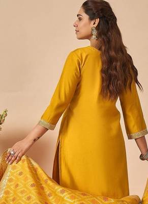 Women Ethnic Motifs Embroidered Regular Thread Work Kurta with Trousers & With Dupatta 4