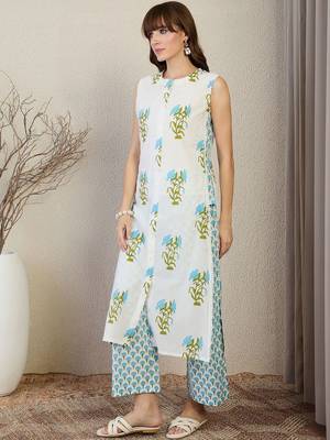 Women Floral Printed Regular Pure Cotton Kurta with Palazzos 3