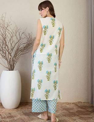 Women Floral Printed Regular Pure Cotton Kurta with Palazzos 4