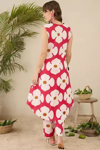 Women Floral Printed Regular Pure Cotton Kurta with Trousers