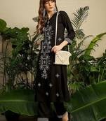 Women Ethnic Motifs Embroidered Regular Thread Work Kurta with Trousers