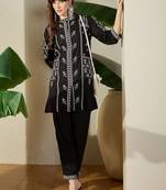 Women Ethnic Motifs Embroidered Regular Thread Work Kurta with Trousers