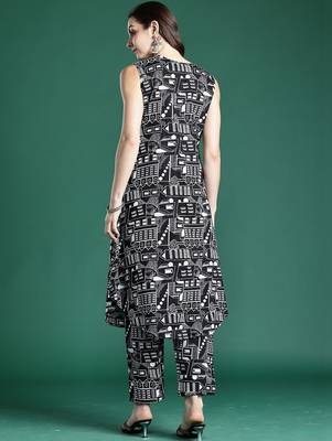 Women Printed Regular Pure Cotton Kurta with Trousers 2