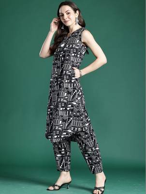 Women Printed Regular Pure Cotton Kurta with Trousers 3