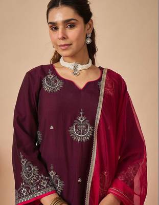 Women Ethnic Motifs Embroidered Regular Liva Kurta with Trousers & With Dupatta 2