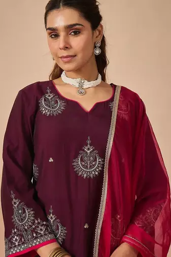 Women Ethnic Motifs Embroidered Regular Liva Kurta with Trousers & With Dupatta