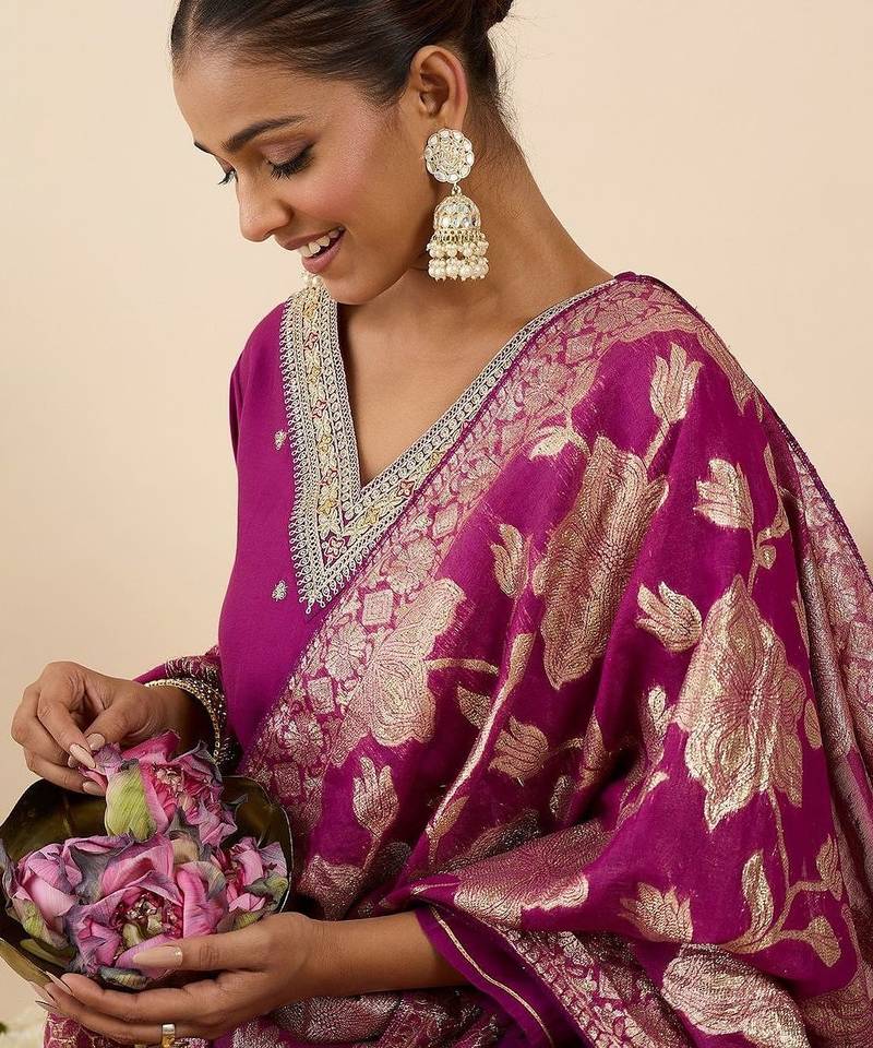 Women Ethnic Motifs Regular Thread Work Kurta with Trousers & With Dupatta